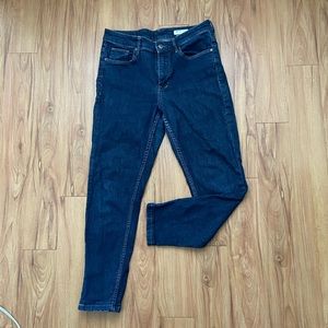 High waisted jeans